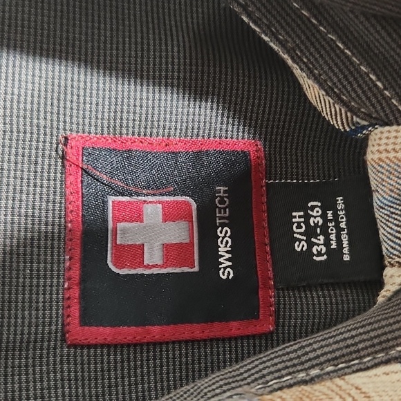 Swiss Tech Shirt Mens Size S Button 34-36 HAS FLAWS - Picture 3 of 11